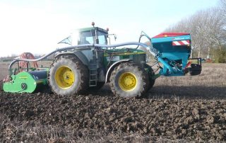 Farmtec spitcombinatie Rotar 300 met Alpego RD-300 rotorkopeg en Sulky fronttank TF1800